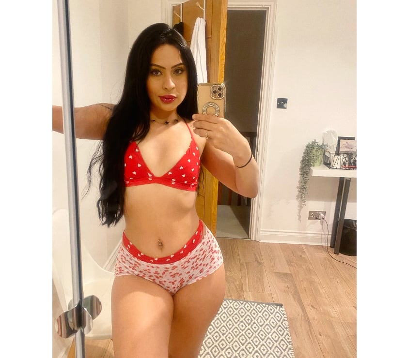 🎀 Maria brazilian party girl with big ass 🎉🎀