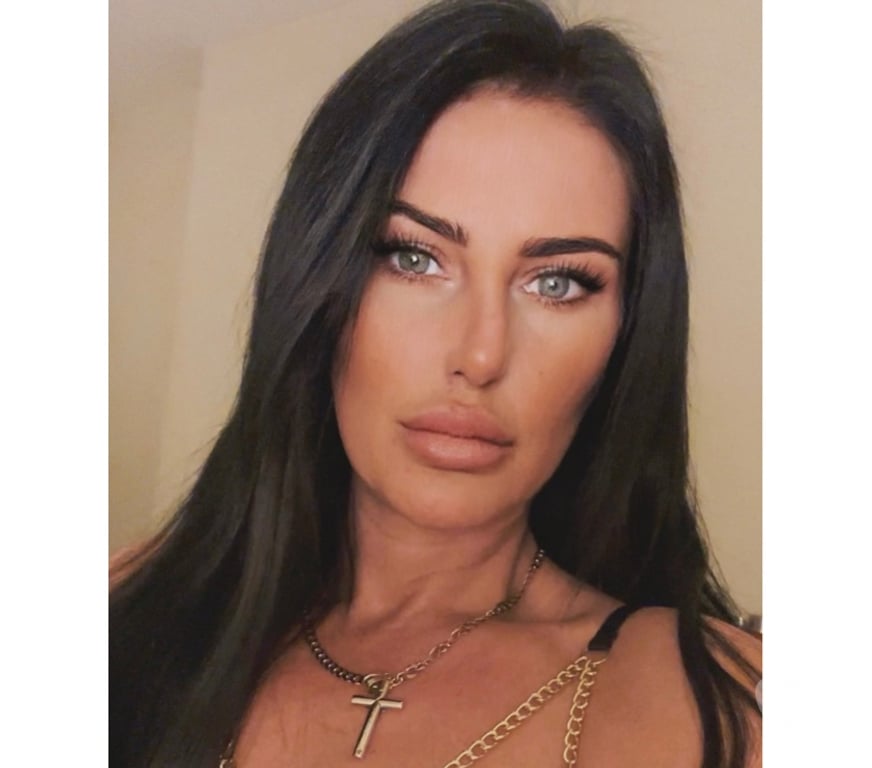 Escorts Greater Manchester Bury - Photos for 🌟BURY BL9 🌟English stunner:1 hour unlimited ⭐️