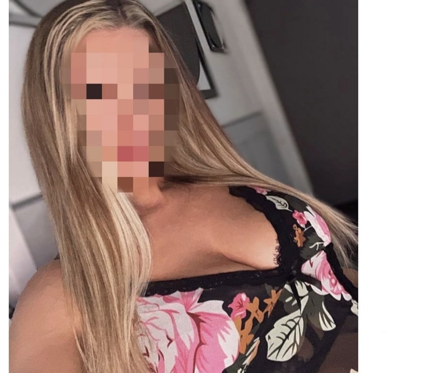 Escorts South Yorkshire Doncaster - Photos for OutCalls Only No Incall