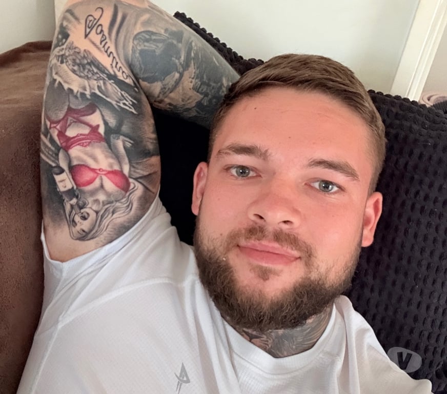 Escorts North London Seven Sisters - North London - Photos for Private Gentleman Companion