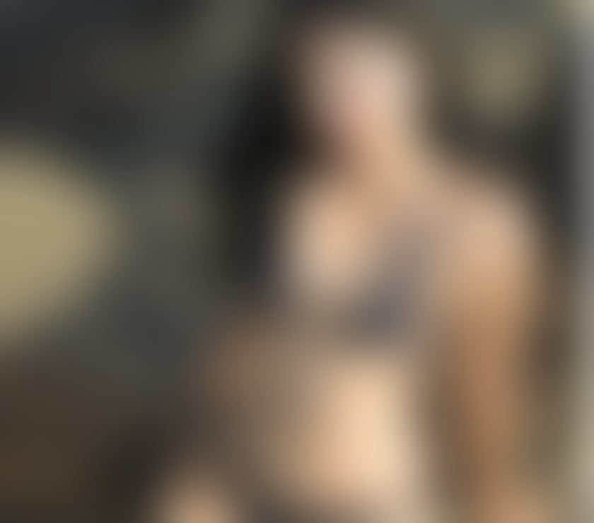 Escorts Buckinghamshire Milton Keynes - Photos for Asian sweet 4 hand massage