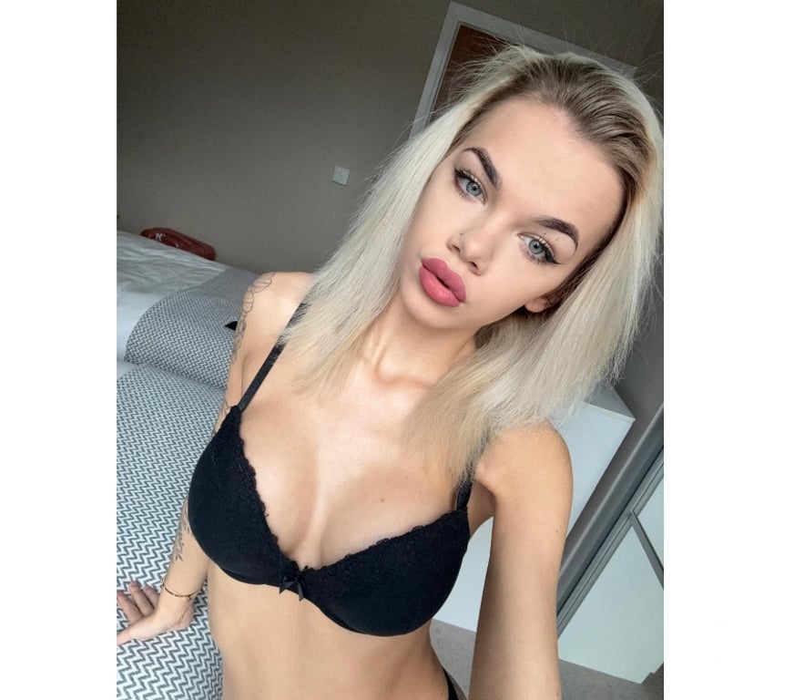 Escorts Surrey Woking - Photos for 🖤Rebecca🔝Real pics • Genuine, sweet & sexy