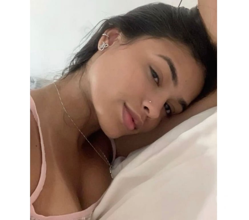 Escorts West London Hillingdon - Photos for Mia best Brazilian 🇧🇷