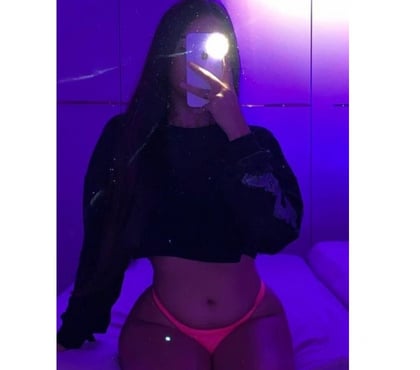 Escorts Watford Town Centre Watford - Photos for Mia best girl student