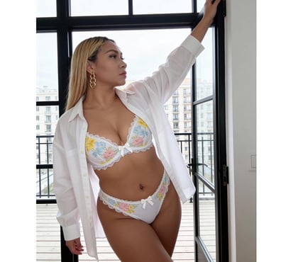 Escorts Watford Town Centre Watford - Photos for Josy Nice girl party 🎉