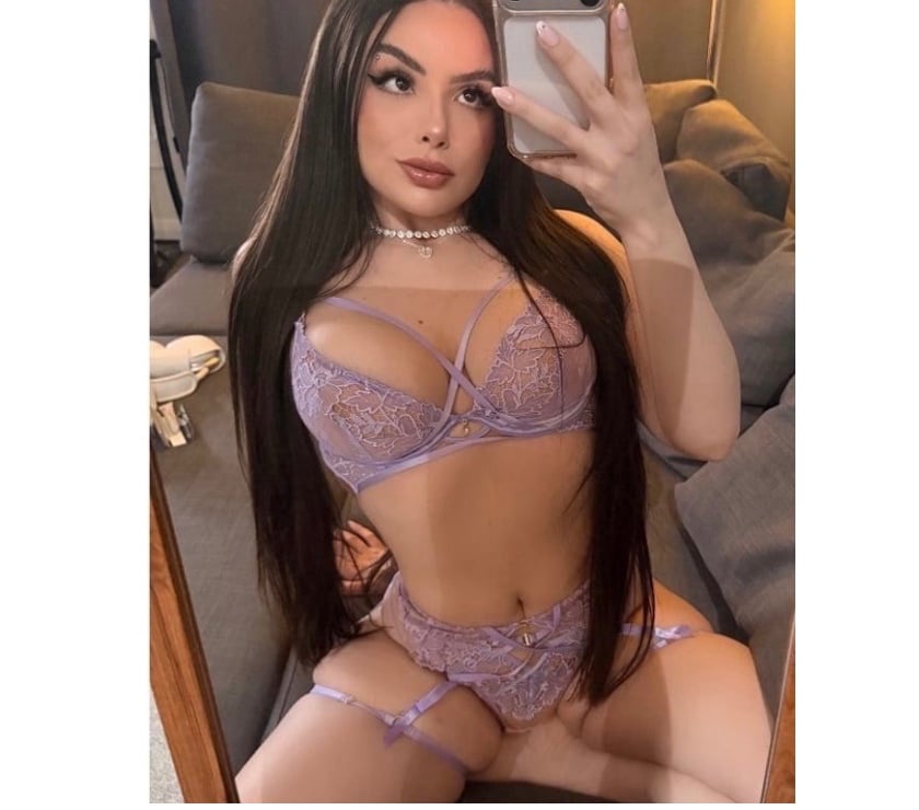  Escorts Dundee City Centre Dundee - Photos for 🍫🍎Ayline new in town no rush 🍎🍫