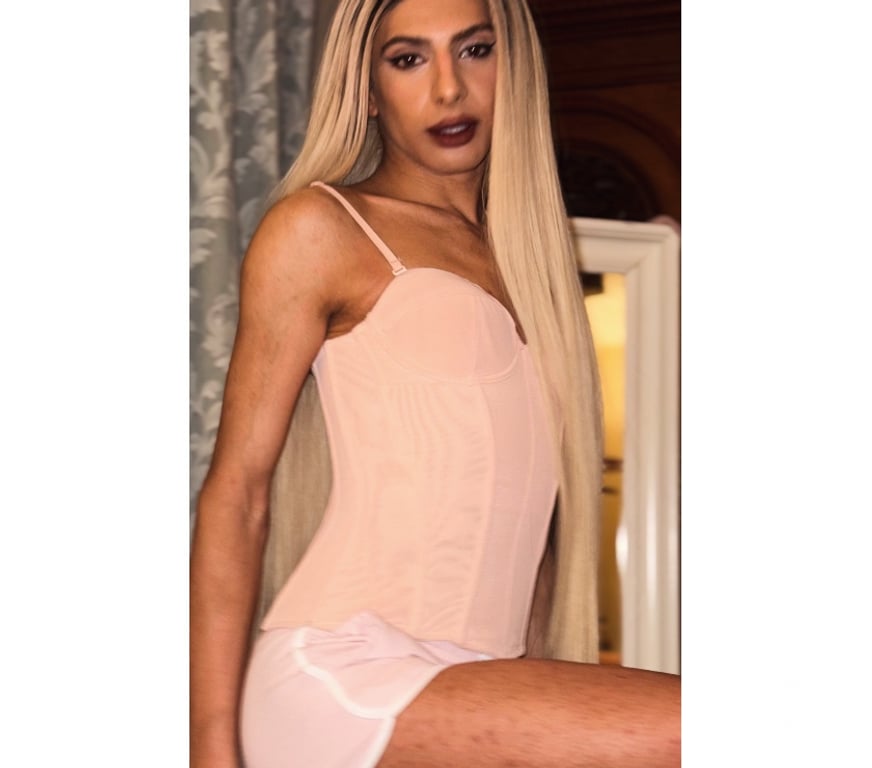 Trans Escorts West London Hounslow - Photos for Sweet shy latte