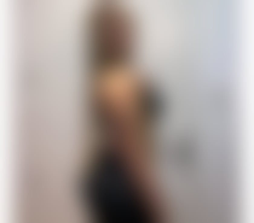 Escorts Tooting Broadway South West London - Photos for 🇪🇸 AMIEE BLONDE MAGIC NAUGHTY GFE 🎉