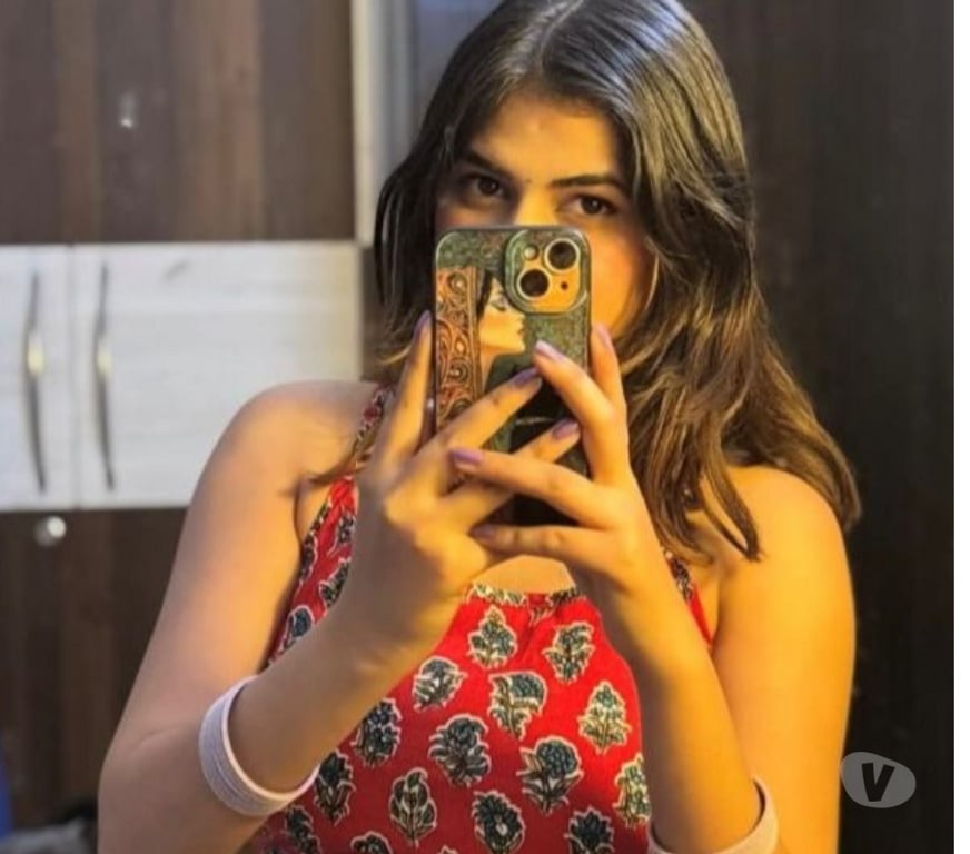 Escorts East London Redbridge - Photos for Indian University💖 girl gf experience 👅