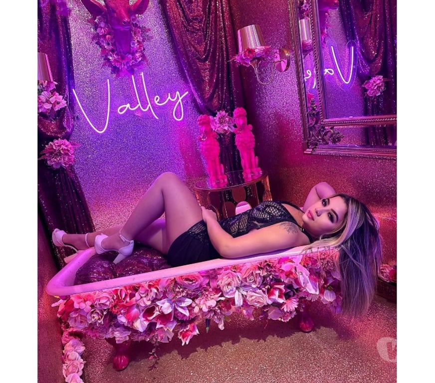 Escorts East London Creekmouth - East London - Photos for Novinha Brazilian 100% 🥳🍾