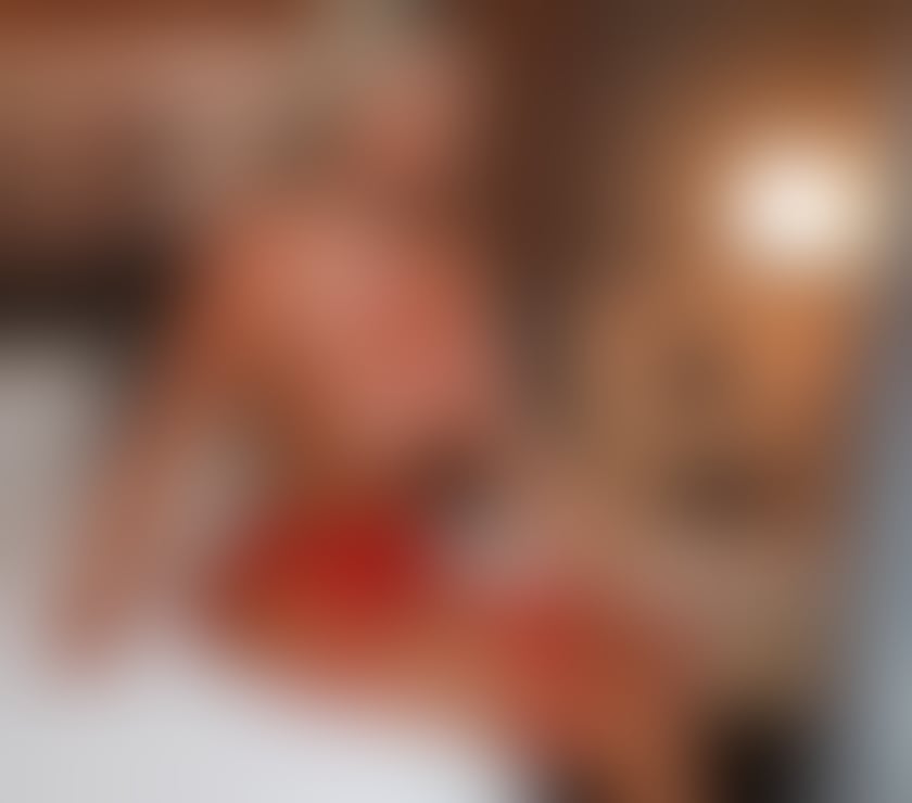 Escorts Buckinghamshire Milton Keynes - Photos for Emma🍒BIG BOOBS🍒GENUINE📸 JUST OUTCALL☎️