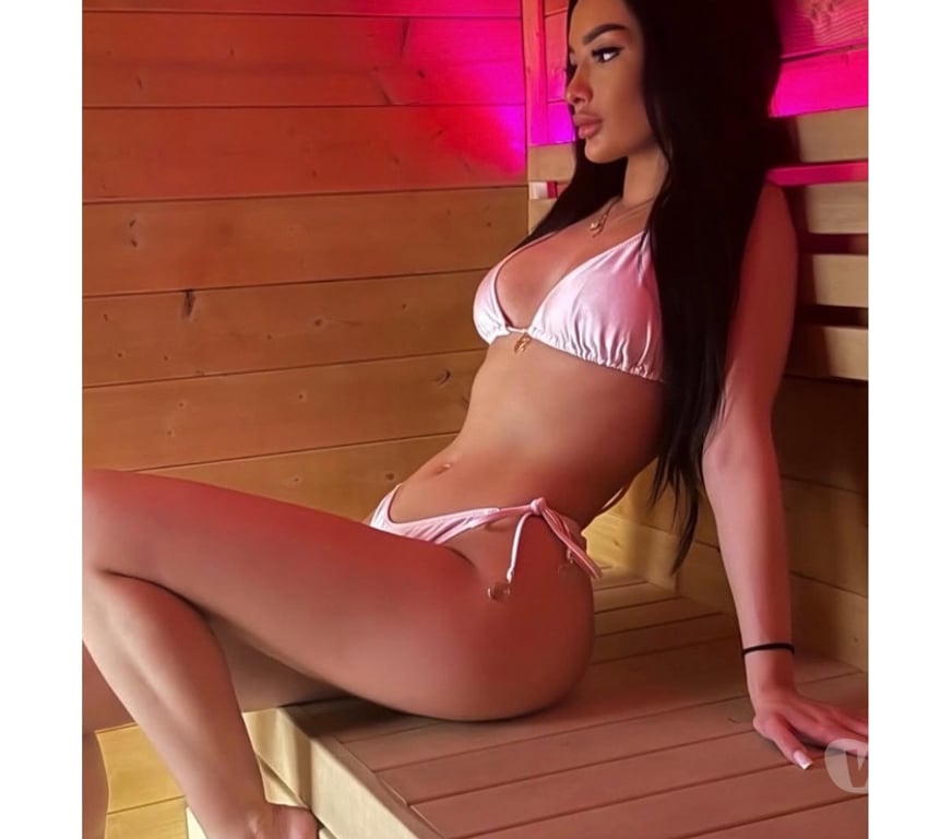 Escorts Gloucestershire Gloucester - Photos for QUEEN OF A-LEVEL🔥KISS💋OWO💦PARTY