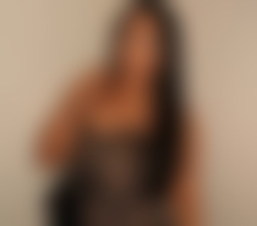 Escorts West London Shepherd`s Bush - West London - Photos for 18 ZARA 🇬🇧 🇵🇰 - PRETTY AND PETITE