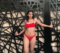 INDIAN GIRL AVAILABLE FOR OUTCALL AND INCALL