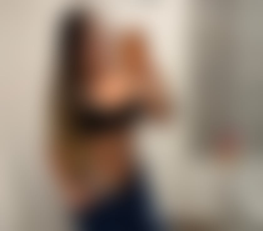 Escorts Canary Wharf East London - Photos for Brazilian Party Girl Sexy Blond in Canary Wharf 💃