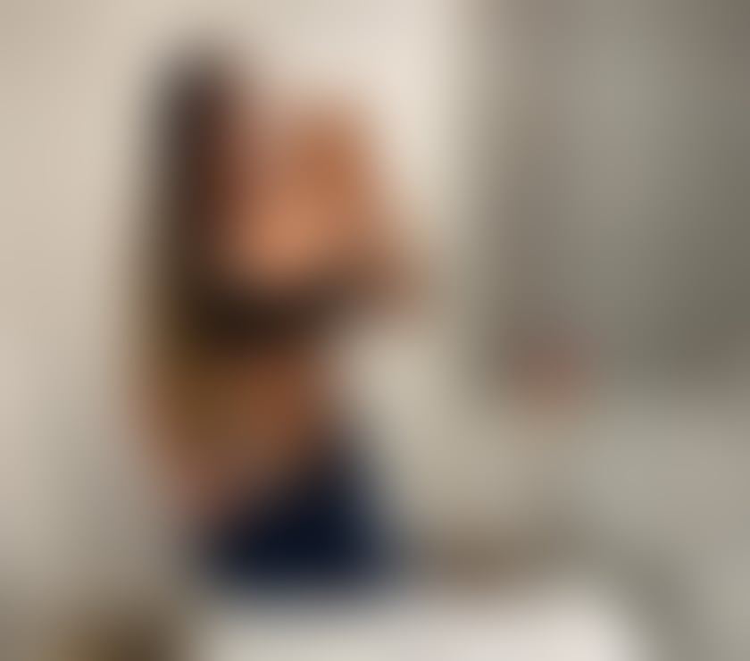 Brazilian Party Girl Sexy Blond in Canary Wharf 💃