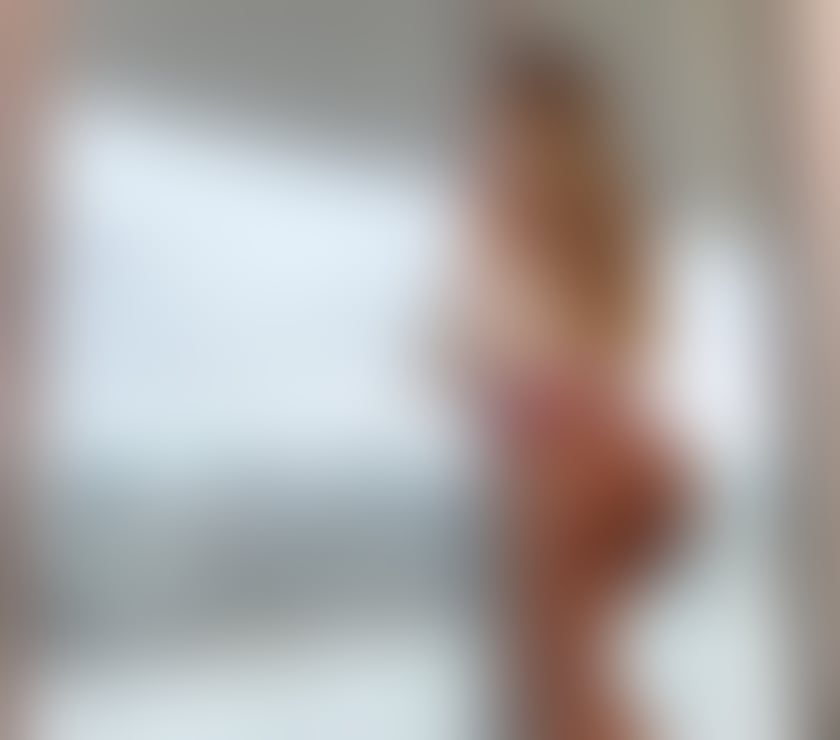 Escorts East London Canary Wharf Station - East London - Photos for Sexy Italian Blond Party Girl Tantric & Nuru Massage❤️