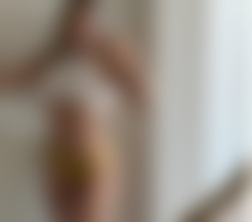 Escorts East London Canary Wharf Station - East London - Photos for Sexy Italian Blond Party Girl Tantric & Nuru Massage❤️