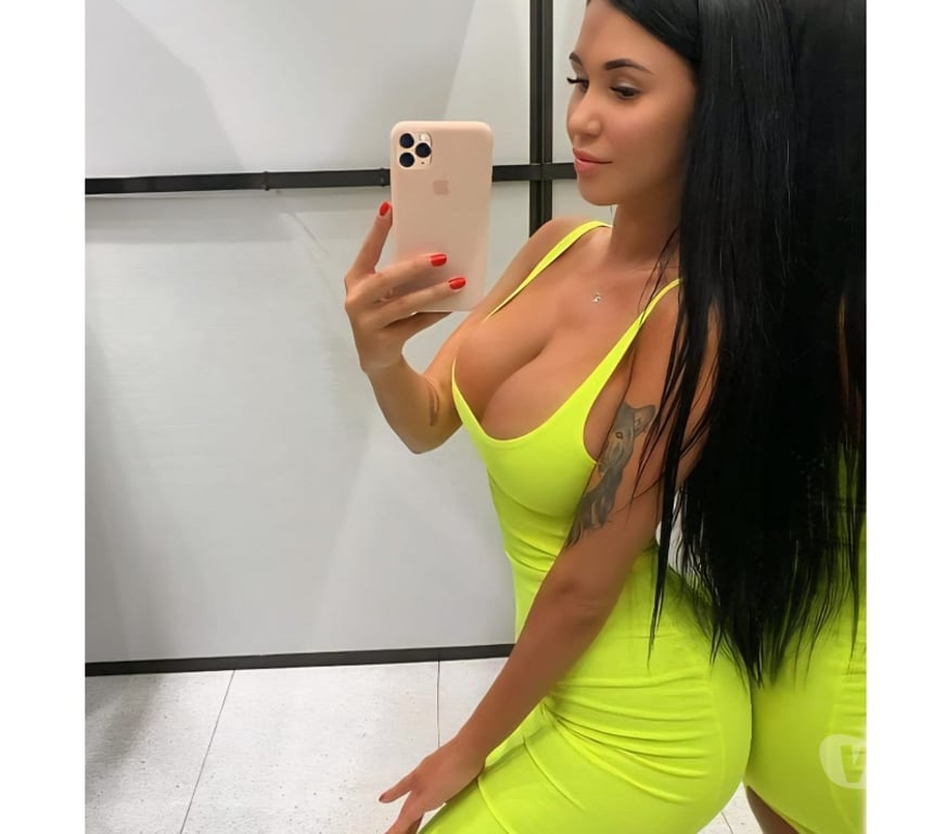 Escorts East London Redbridge - Photos for SABRiNA NEW Hot Party Girl in E12 Near Ilford Station