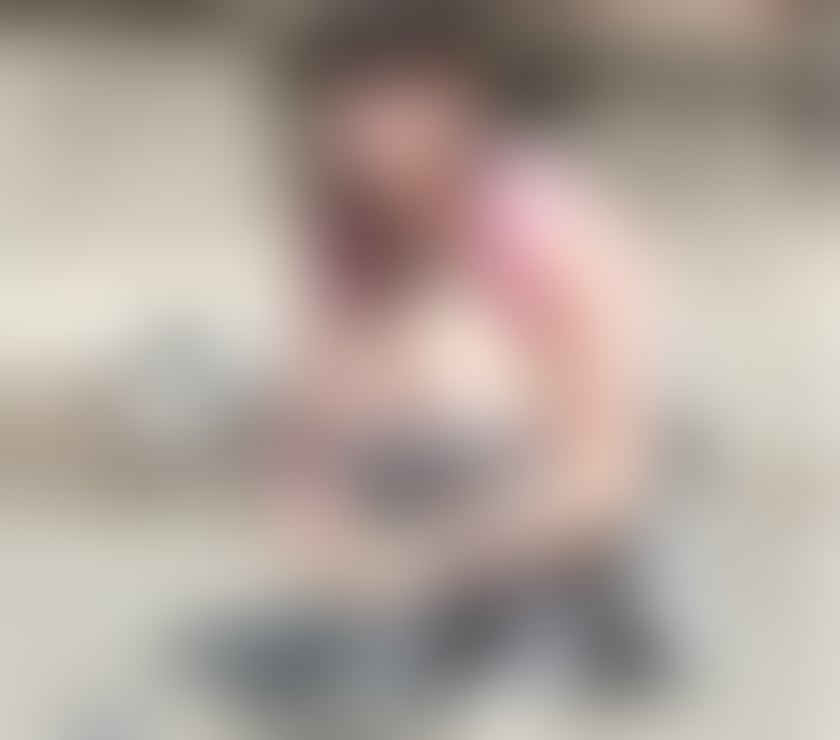 Gentle, sincere, and happy to take care of you.