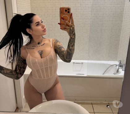  Escorts & Erotic Massage Birmingham Birmingham - Photos for ✨ New Brunette in Birmingham – Discreet & Friendly