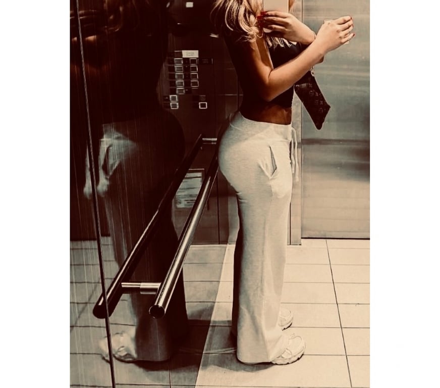 Escorts West Northamptonshire Northampton - West Northamptonshire - Photos for Hi, see you just in my place. Only serious intentions