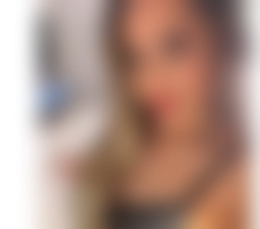 New party girl Bella