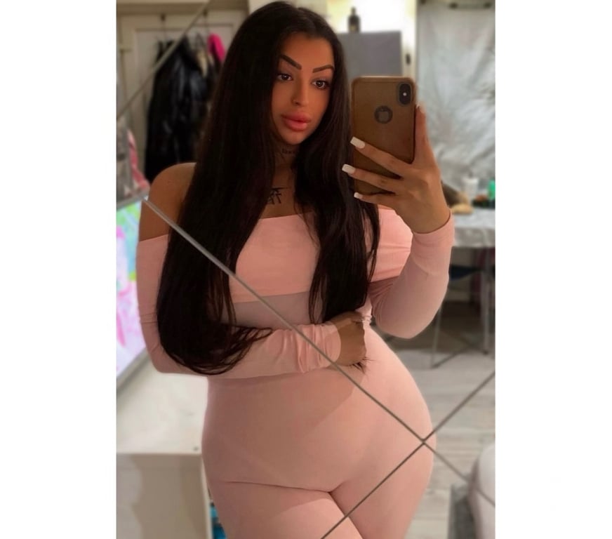 Escorts Hull Hull City Centre - Hull - Photos for Brunette Chill and Hot ❤️PARTY GIRL 🥳 No Rush