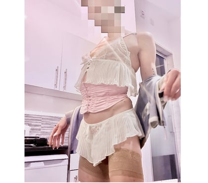 Gay Escorts Seven Sisters North London - Photos for (( INCALL )) P R E T T Y B O Y - slim, smooth and hung