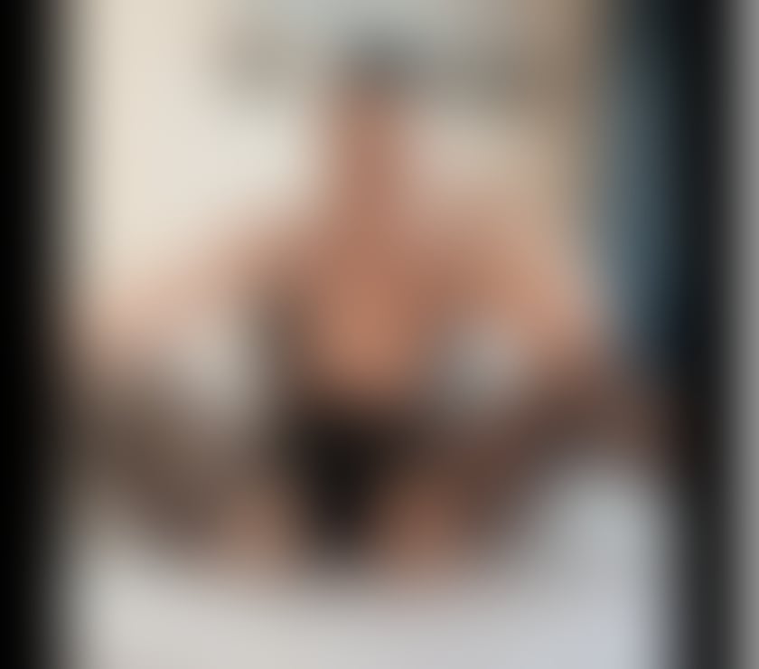 Escorts West Midlands Birmingham - Photos for British Born Snow White