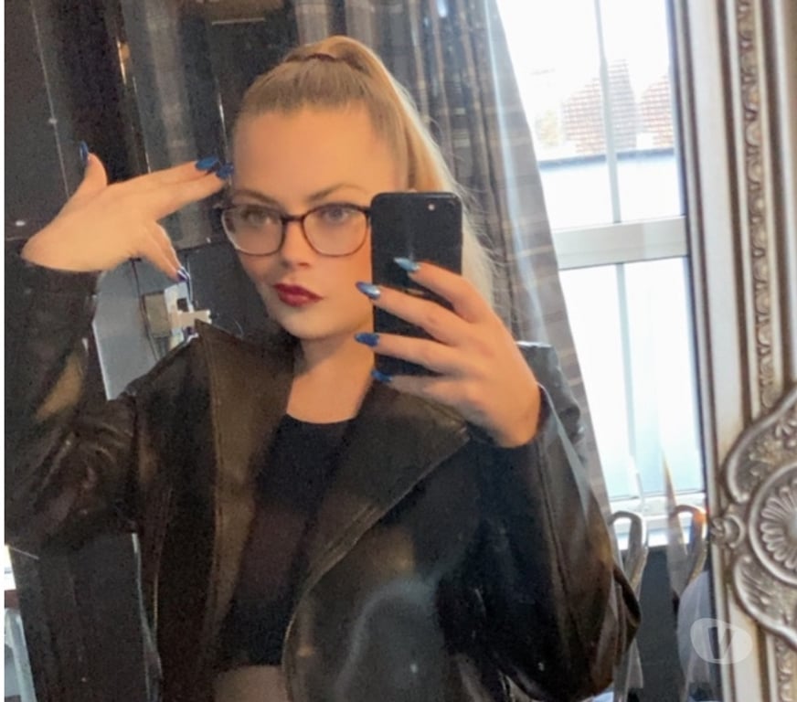 Escorts West Midlands Birmingham - Photos for British Born Snow White