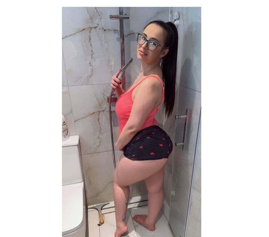 Escorts North West London Rayners Lane Station - North West London - Photos for Kimberly Brazilian big bum 💦💦 Best sloppy Owo