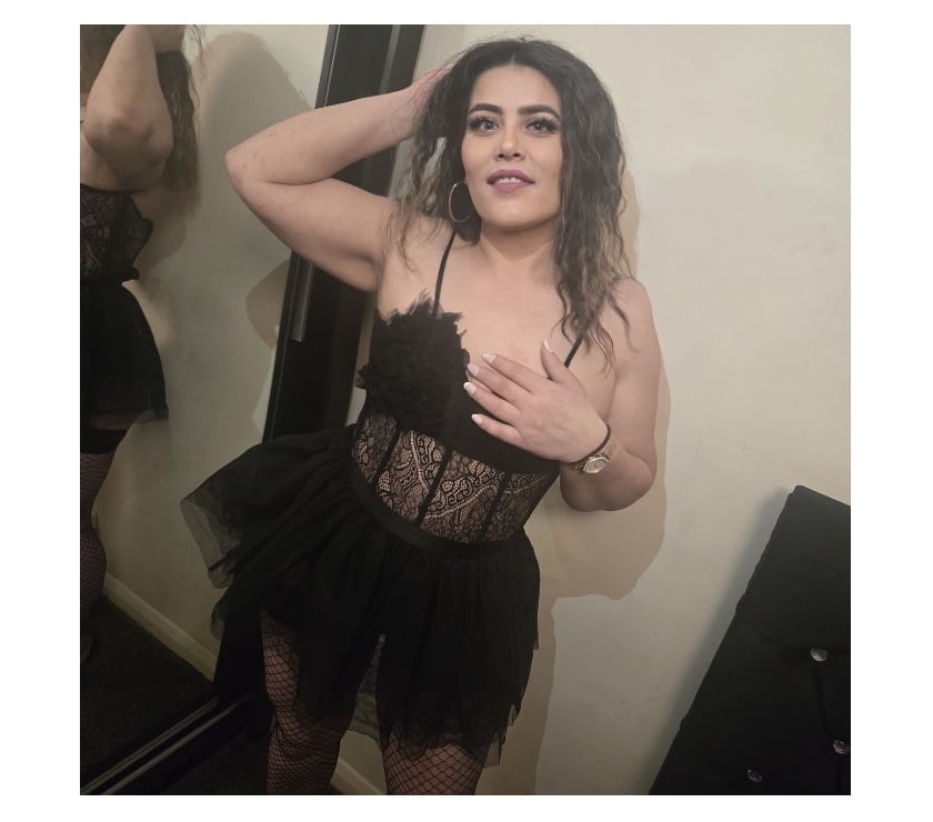 Escorts Essex Colchester - Photos for Maya the best party girl , full service, no rush ,kisses