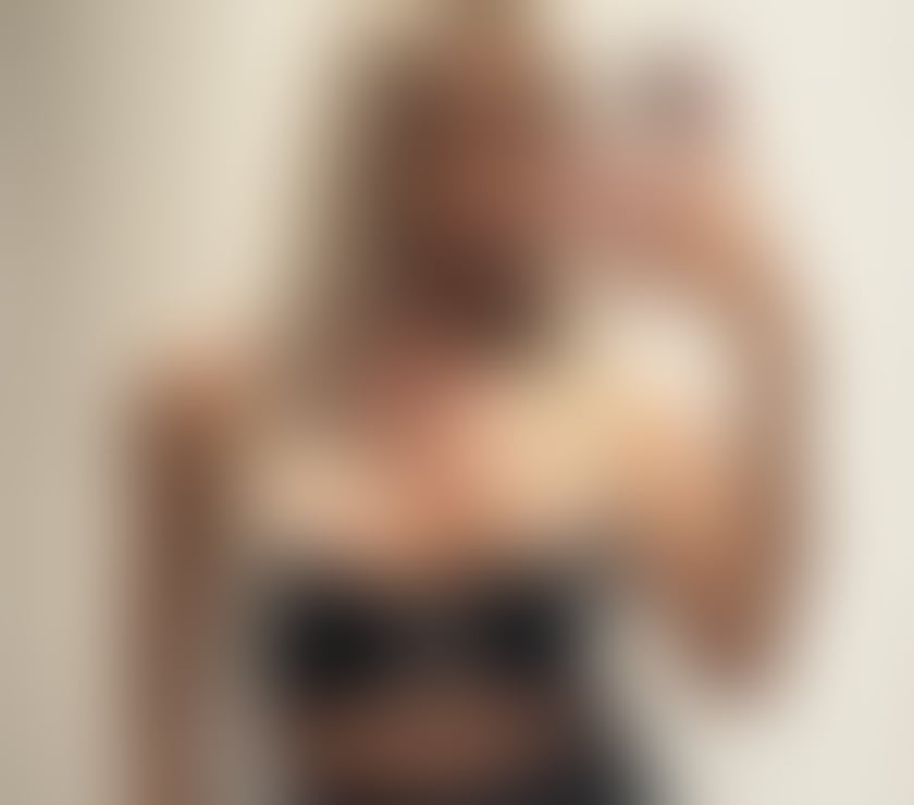 Trans Escorts Surrey Guildford - Photos for Izza Brazilian TS