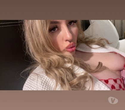 Escorts Brentwood Station Brentwood - Photos for The Curvy Blonde You Won’t Forget