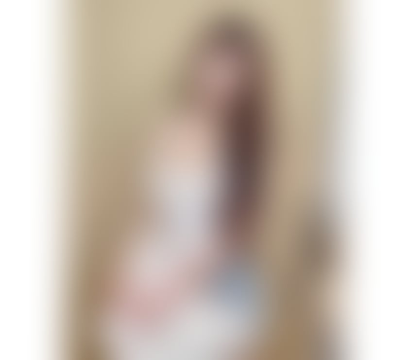 👠A pair of warm smile and sexy eyes waiting for you