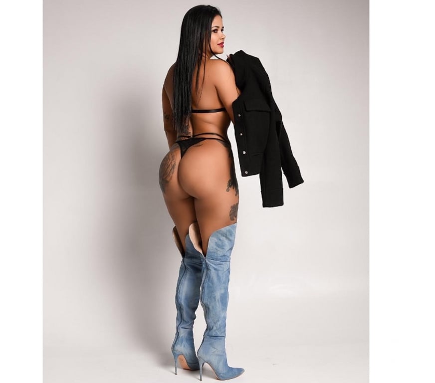 Escorts North West London Colindale - North West London - Photos for Patrícia Brazil 🔥