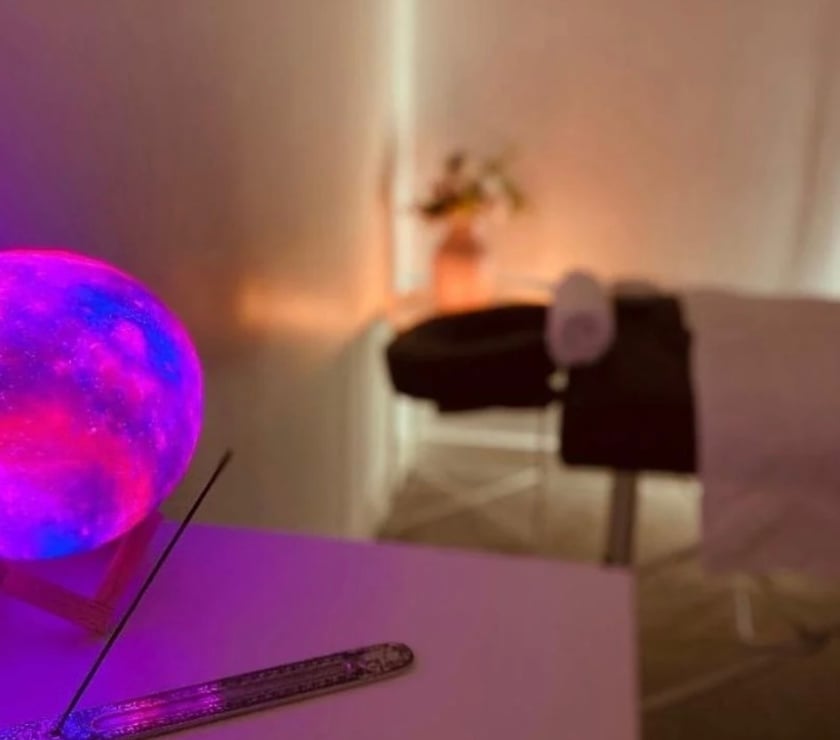 Escorts South West London Tooting Broadway - South West London - Photos for ✨LUNA MASSAGE✨RELAXING MASSAGE- 8AM-10Pm