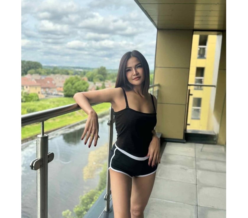 Hi Guys I'm sonya Thai girl best service