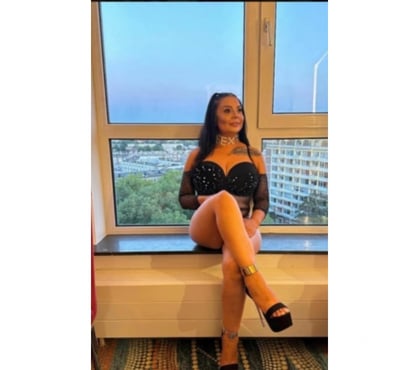 Escorts & Erotic Massage Smethwick Sandwell - Photos for E R I C A NEW IN TOWN