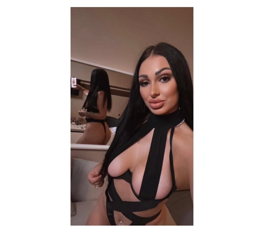 Escorts West Yorkshire Wakefield - Photos for Sexy & Passionate – Irresistible Charm Chriss