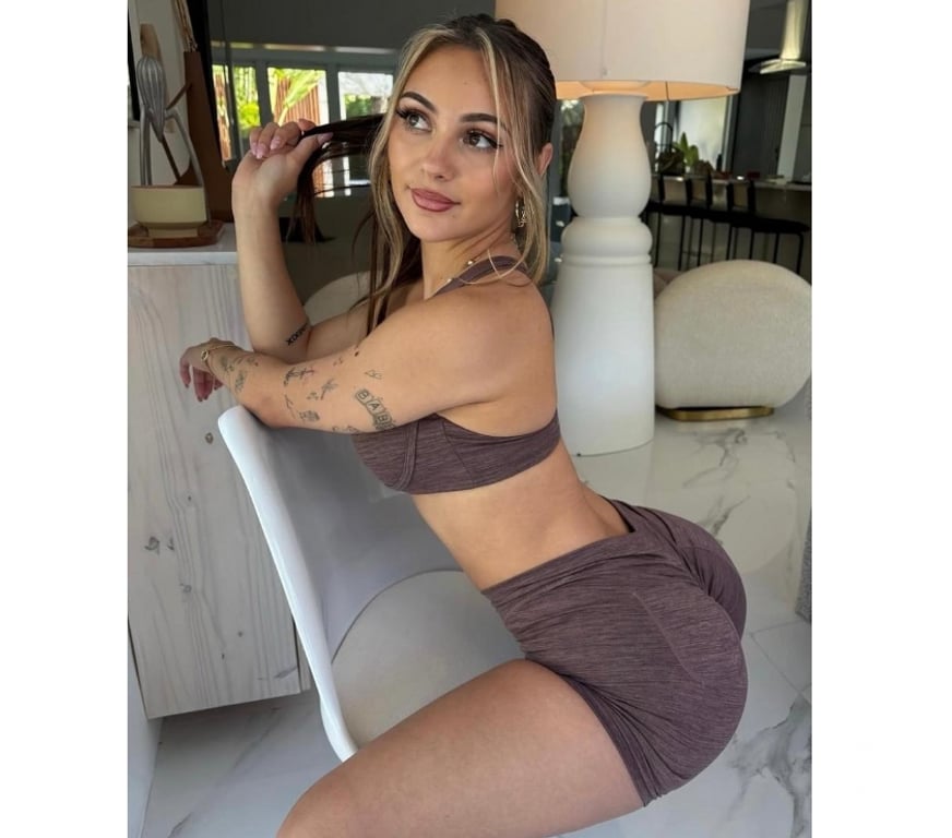 Escorts Bedfordshire Bedford - Photos for PAULA ALL NATURAL 💜💜PARTY - NO RUSH