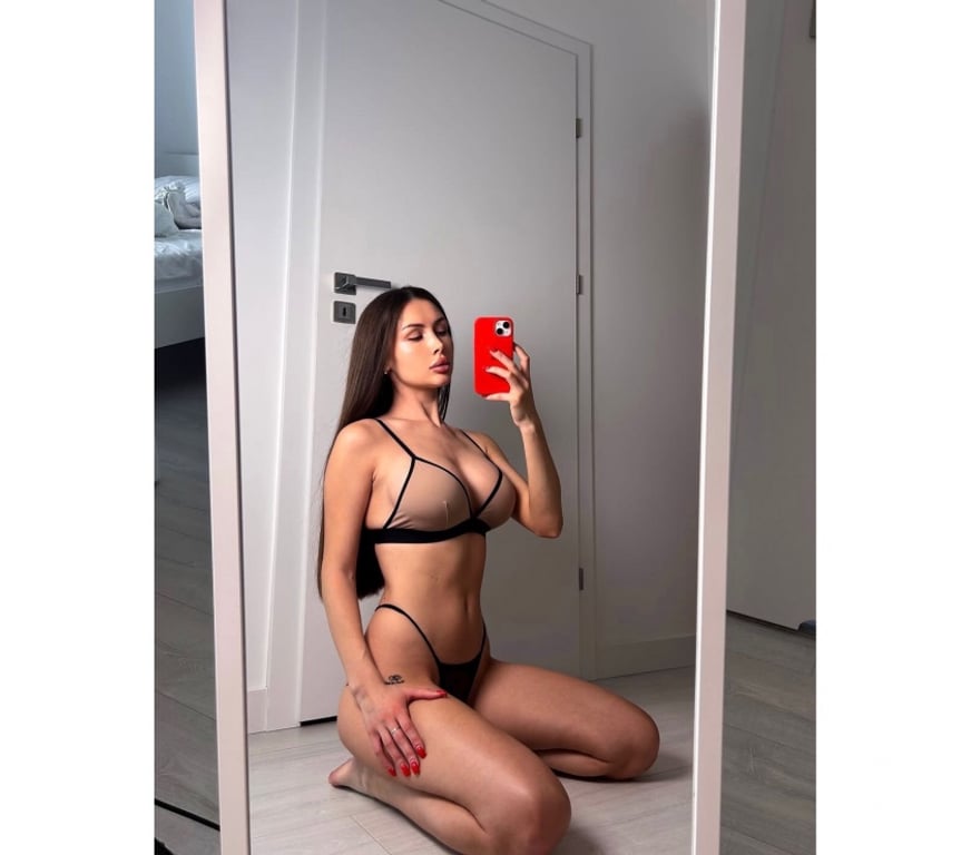 Escorts Essex Chelmsford - Photos for Hello x New and Hot Nicole Half British Half Spanish