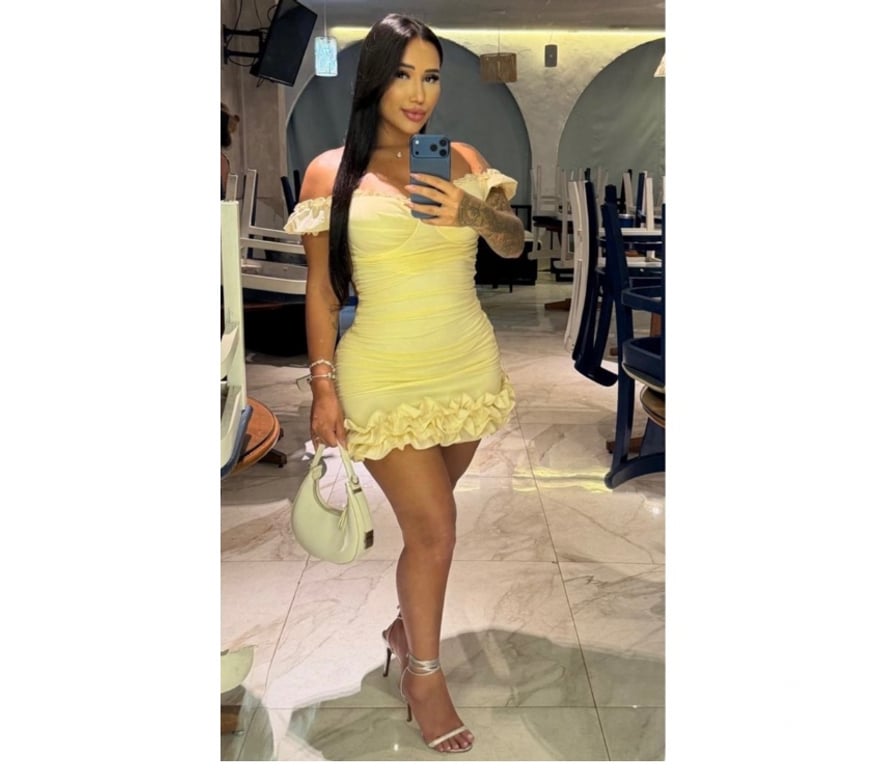 Escorts East London Gants Hill - East London - Photos for Breath taking sun- kissed Brazilian brunette Tiffany