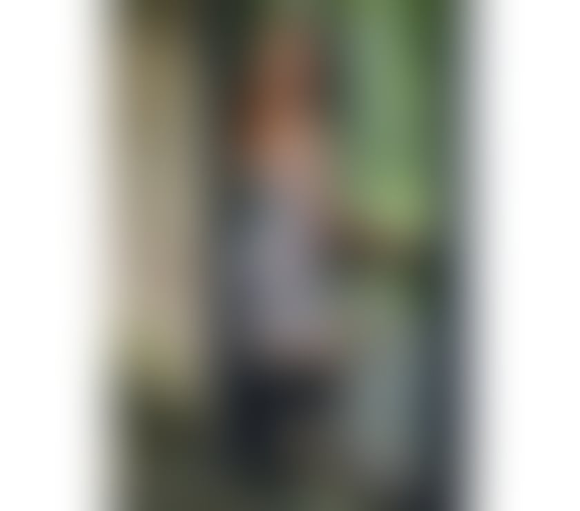 Escorts Kent Maidstone - Photos for Classy Mature Redhead escort Ella