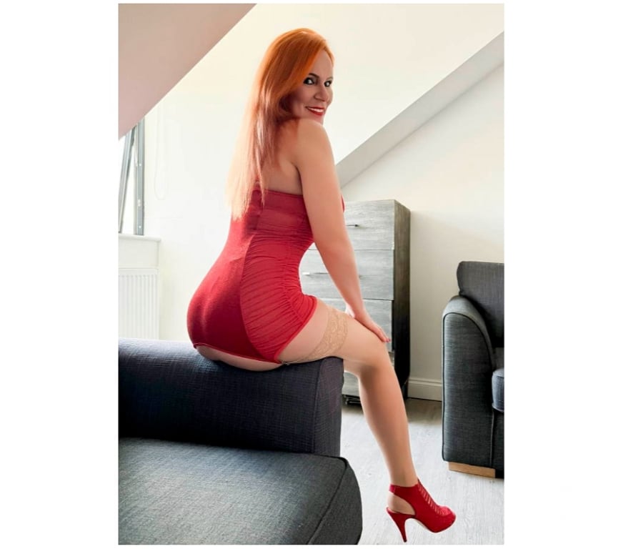 Escorts South West London Kingston upon Thames - Photos for Mature Independent Courtesan Ella, Sensual GFE in Surbiton.
