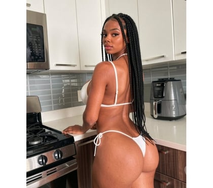 Escorts Bolton City Centre Bolton - Photos for Latina New in town💯full gfe no rush party babe🥂