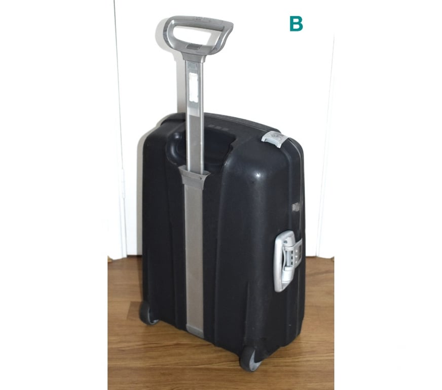 Miscellaneous Surrey Elmbridge - Photos for Samsonite Hard Suitcase