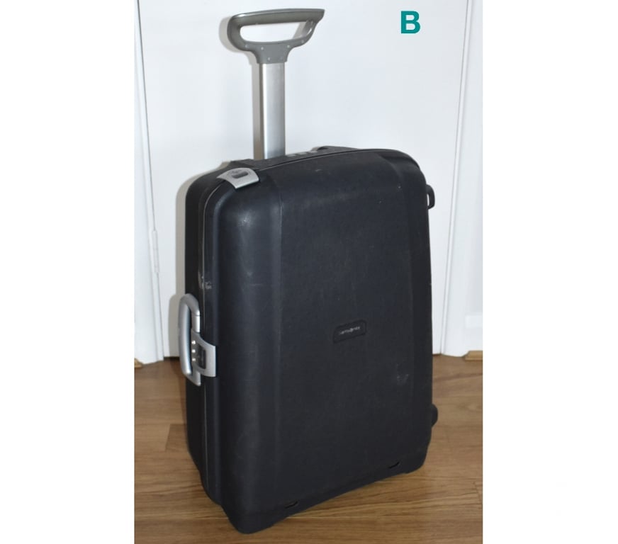 Miscellaneous Surrey Elmbridge - Photos for Samsonite Hard Suitcase
