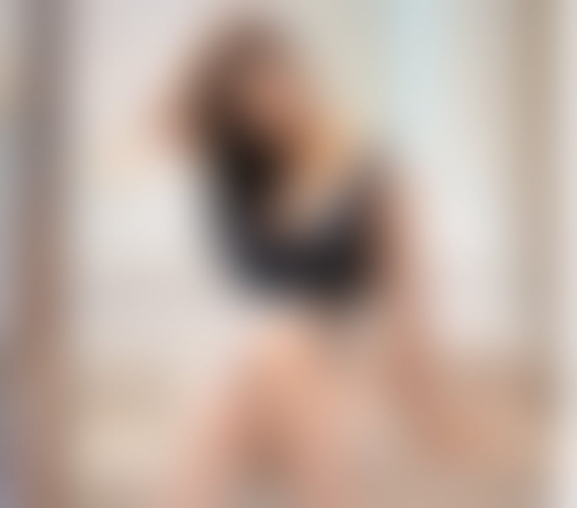  Escorts & Erotic Massage Coombe Lane Station Croydon - Photos for Sophisticated Presence, Unforgettable Evenings 🌙